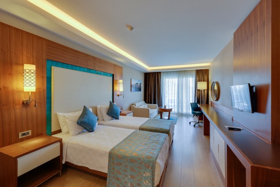 Ramada Hotel & Suites Kuşadası